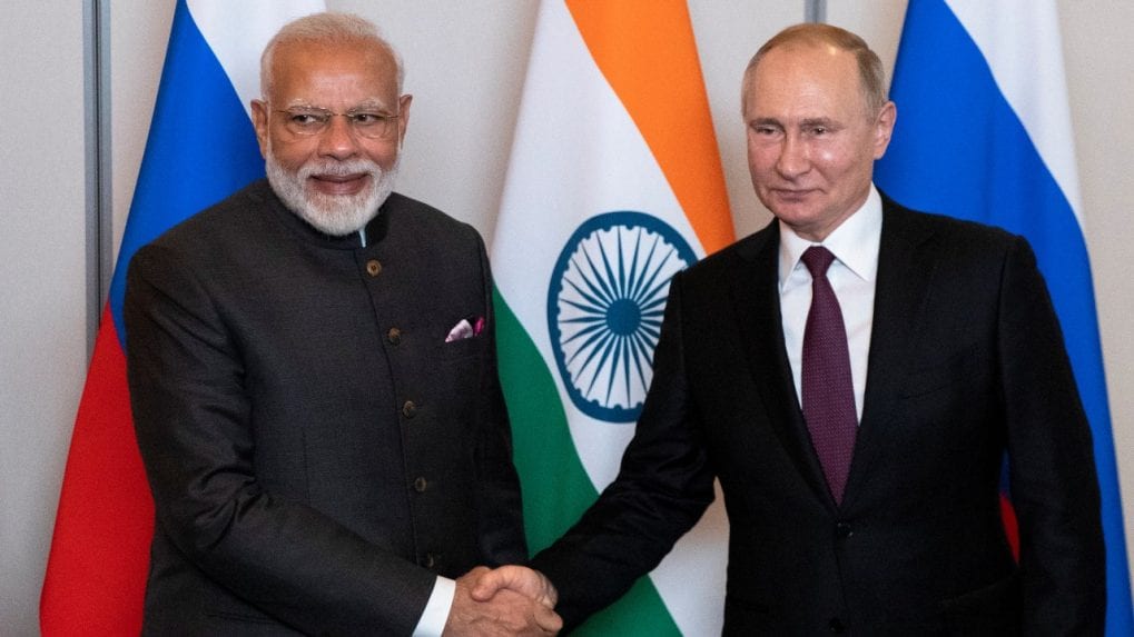 PM Modi congratulates Putin on re-election, stresses diplomacy in Russia-Ukraine crisis talks [Video]