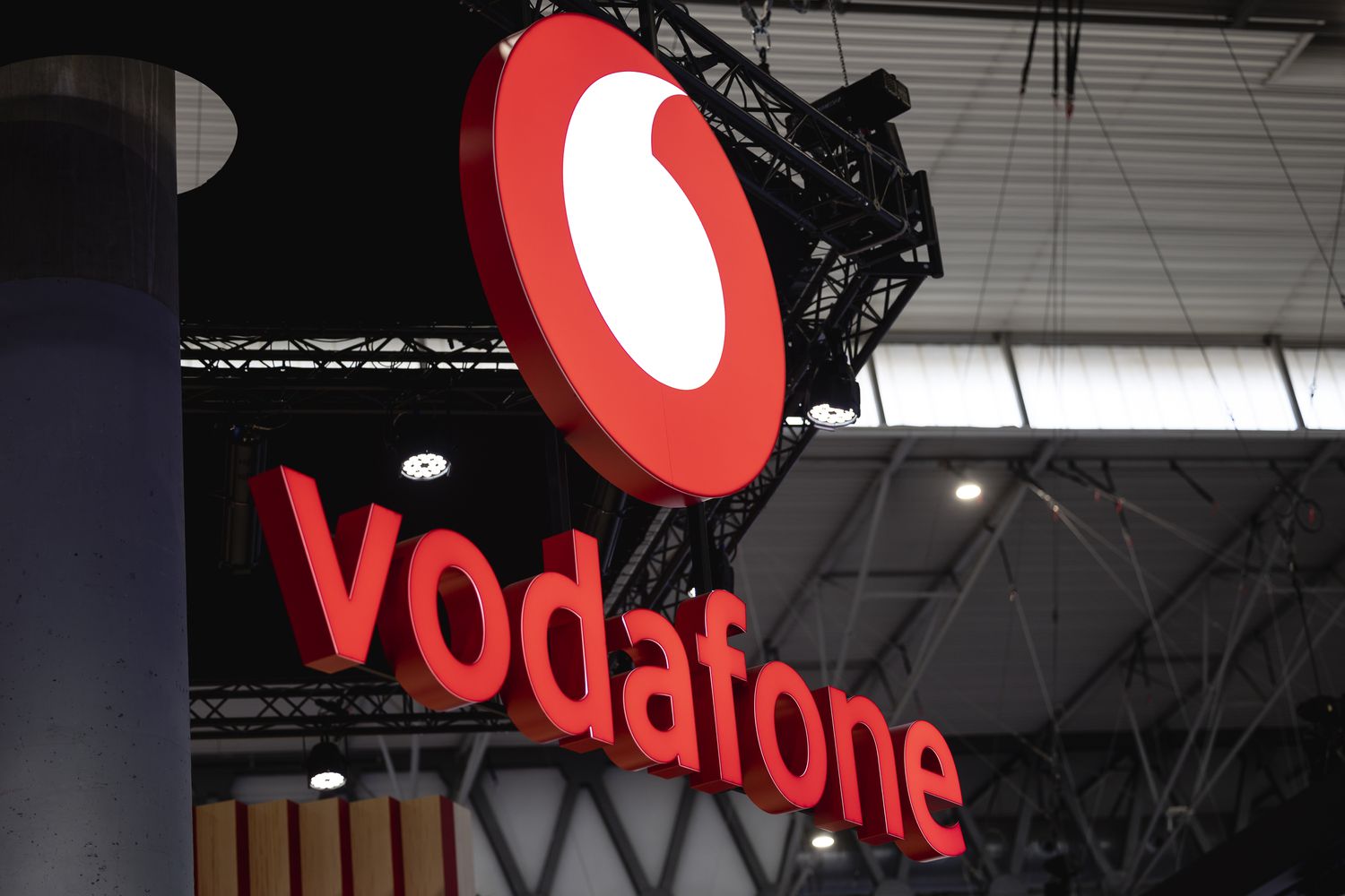 UK Regulator Set to Launch In-Depth Probe of Vodafone-Three Merger [Video]