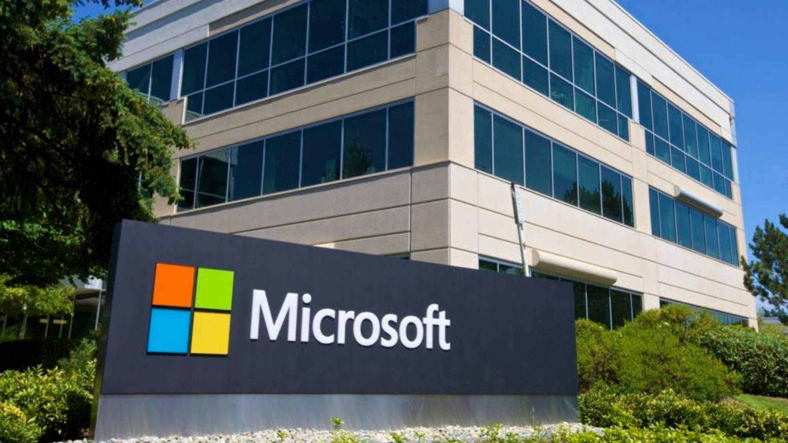 Microsoft Shakes Up Leadership Roles as AI Gains Precedence [Video]