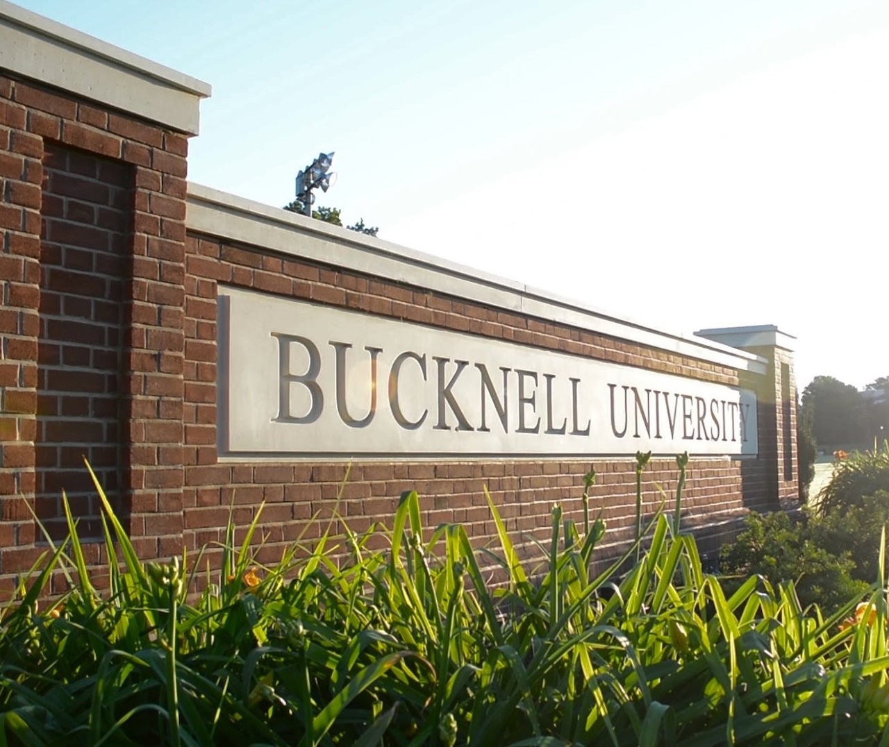 Bucknell University senior from N.J. dies on campus [Video]