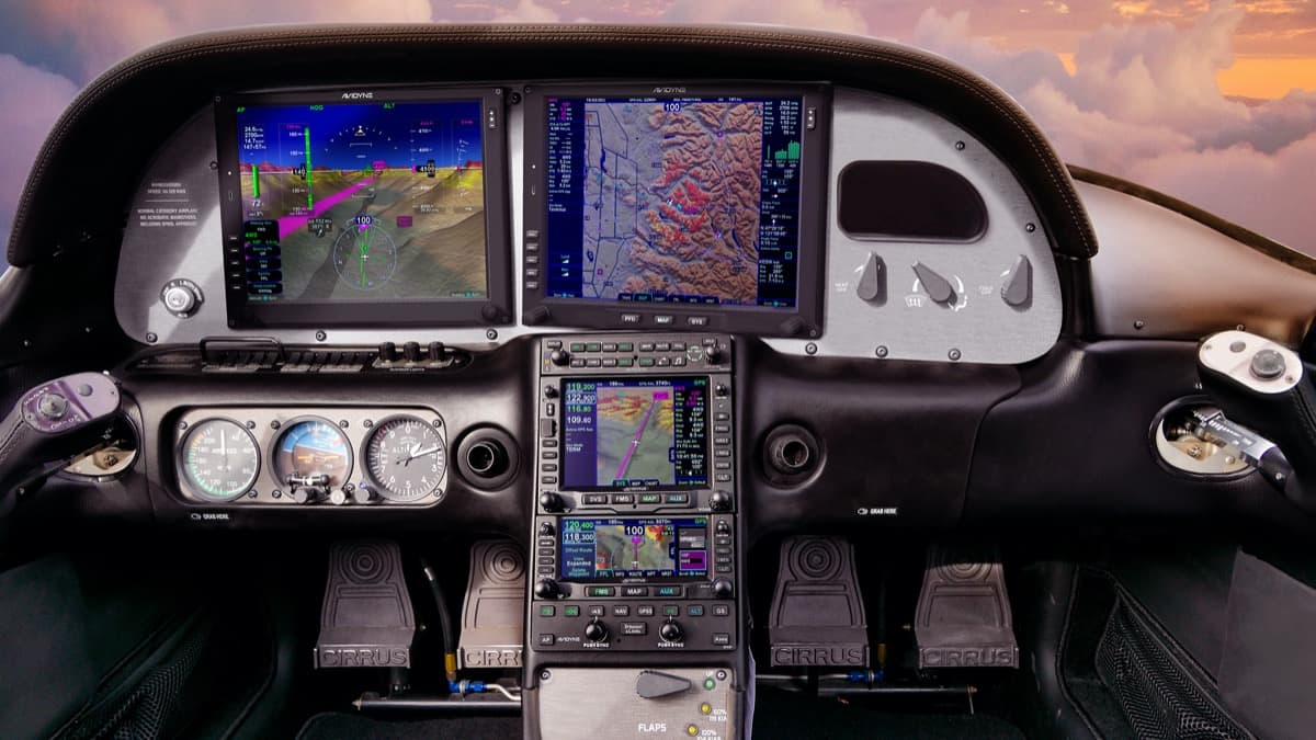 Avidyne introduces installation kit for Vantage12 displays in Cirrus aircraft  General Aviation News [Video]