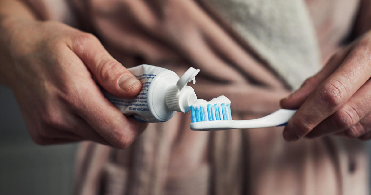 3 times you shouldn’t brush your teeth, according to dental experts [Video]