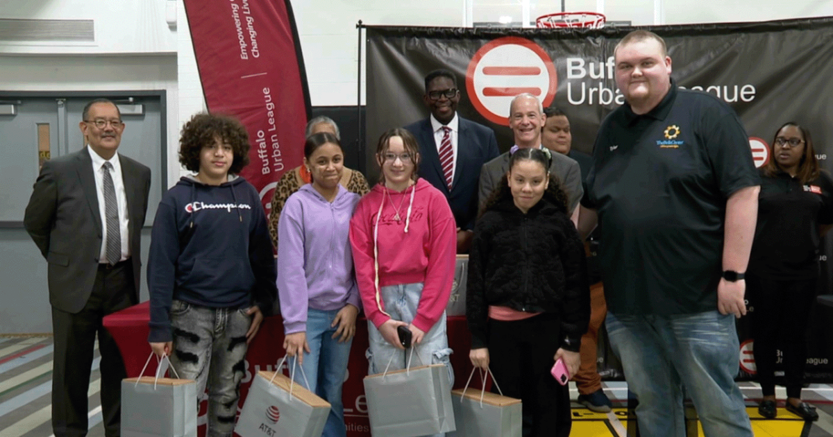 ‘It means so much’: Buffalo Urban League and AT&T giveaway 100 laptops [Video]