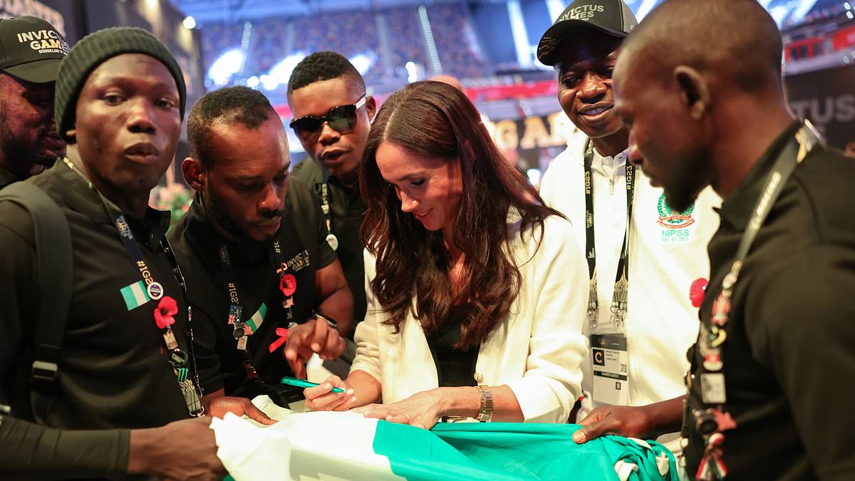 ‘Nigeria welcomes our beloved daughter!’ ‘Excited’ well-wishers say they ‘can’t wait’ for Harry and Meghan to arrive in African nation after duchess said she was ‘43% Nigerian’ in genealogy test [Video]