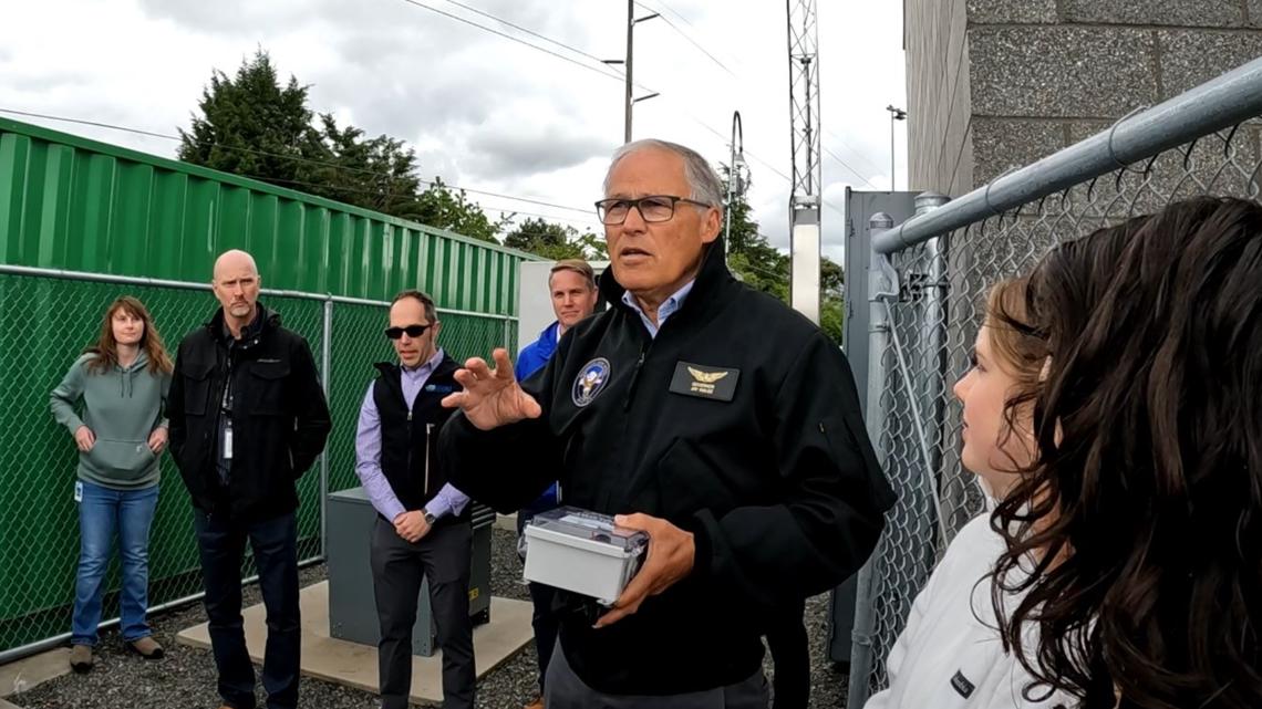 Inslee visits Vancouver air monitoring station [Video]