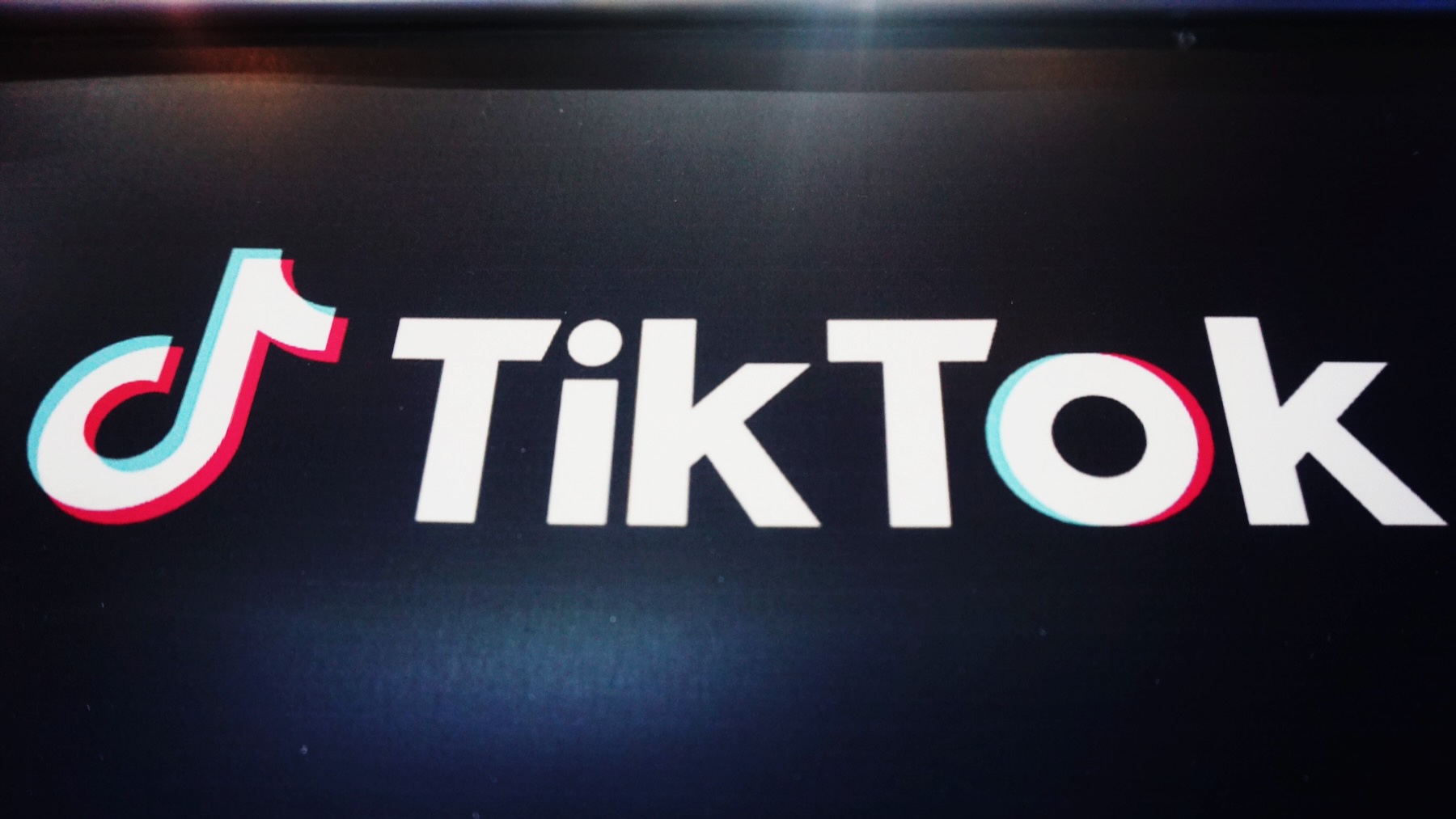 Universal Music Group and TikTok Agree to New Licensing Deal [Video]