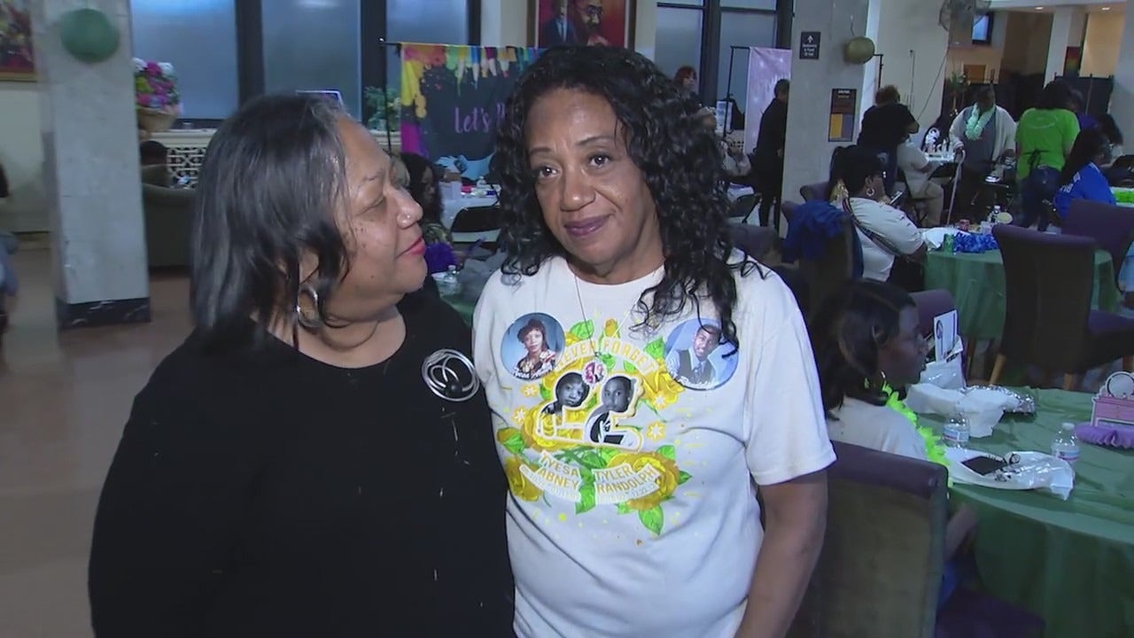 Chicago moms impacted by violence unite for support, self-care ahead of Mother’s Day [Video]