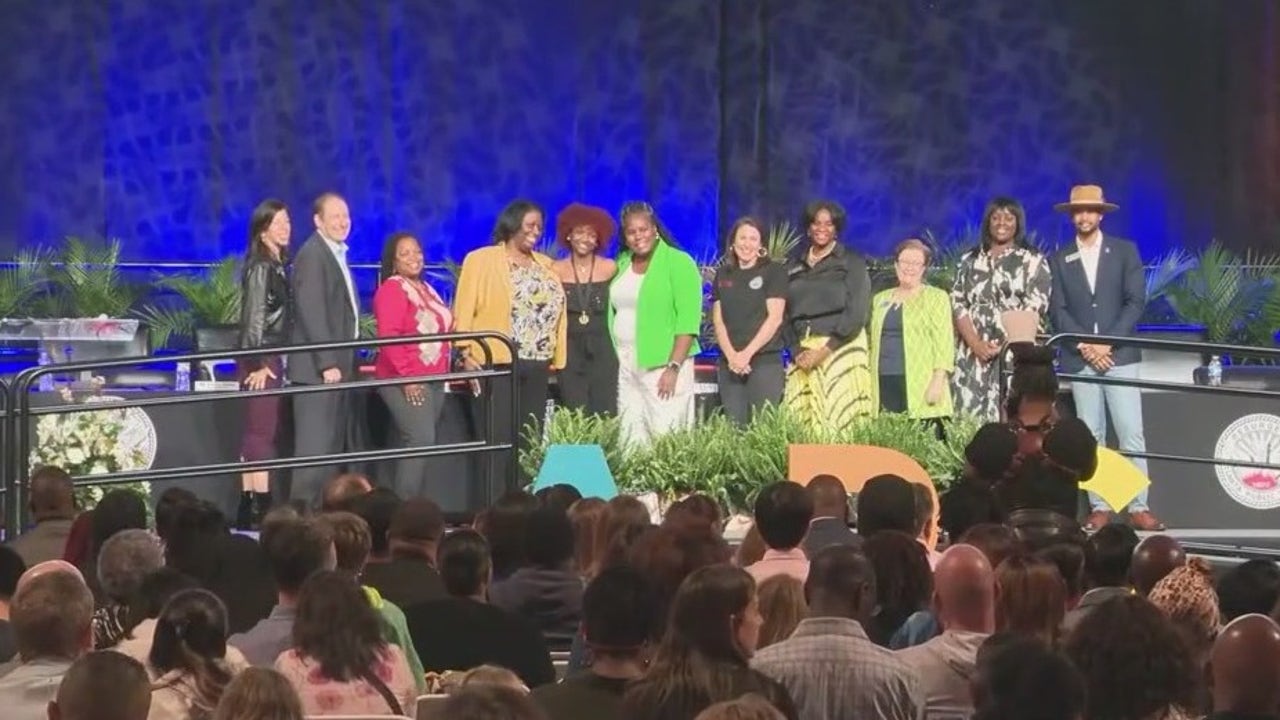 Atlanta Public Schools students recognized at special event [Video]