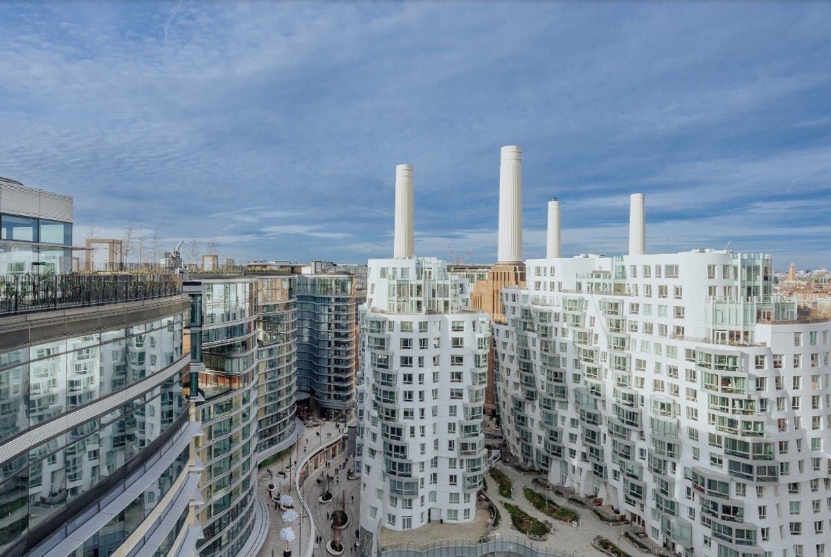 Plan for 300 new homes at Battersea Power Station in two 15-storey towers [Video]