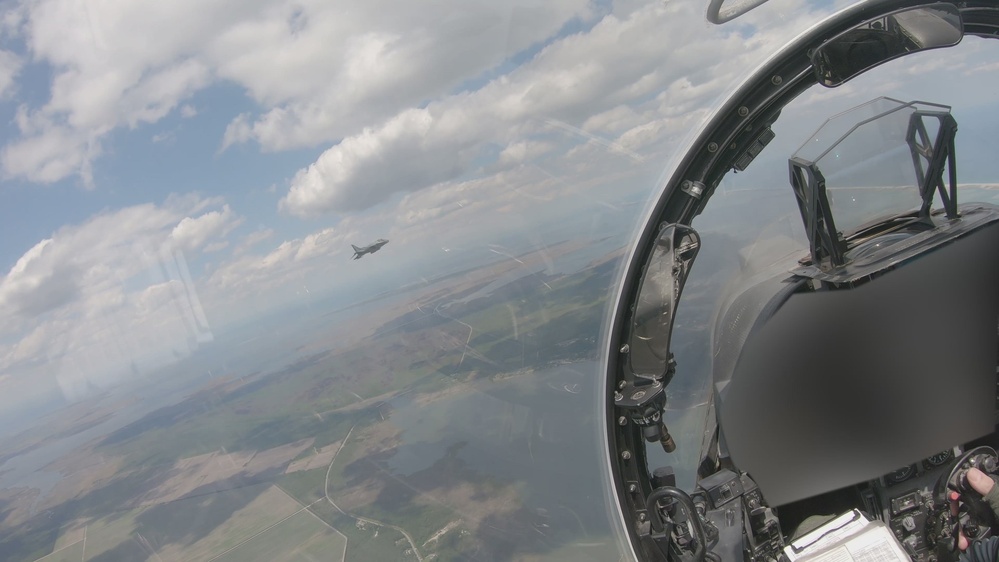 DVIDS – Video – MCAS Cherry Point 2024 airshow AV-8B Harrier Demo (B-roll)