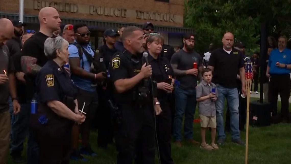 LIVE: Candlelight vigil for fallen Euclid officer Jacob Derbin [Video]