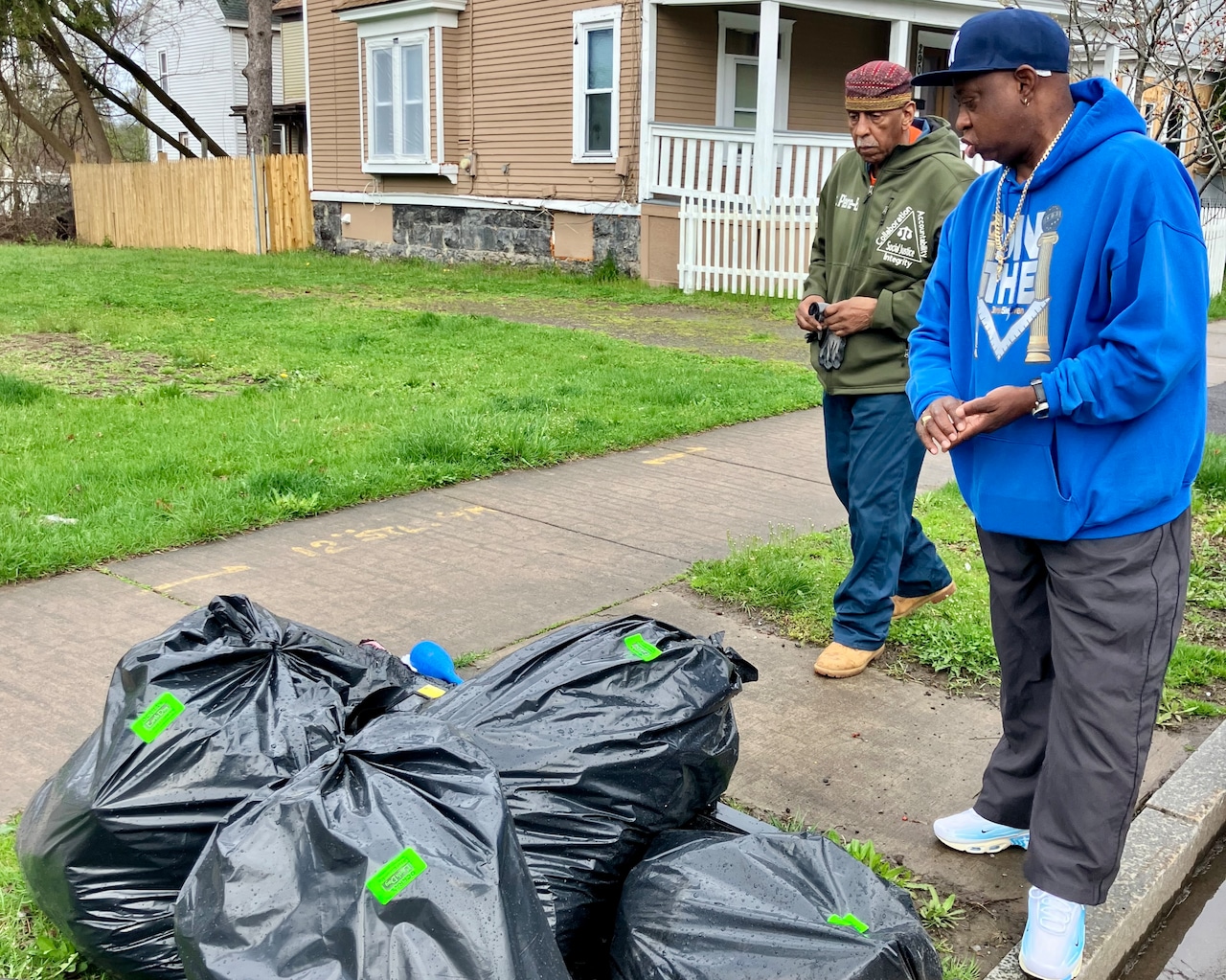 Success of Earth Day litter cleanup shows power of community (Your Letters) [Video]