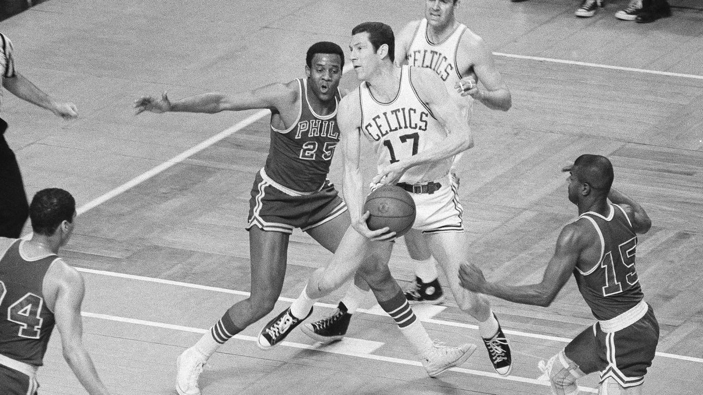 Chet Walker, a 7-time All-Star forward who helped the 76ers win the 1967 NBA title, has died  WPXI [Video]
