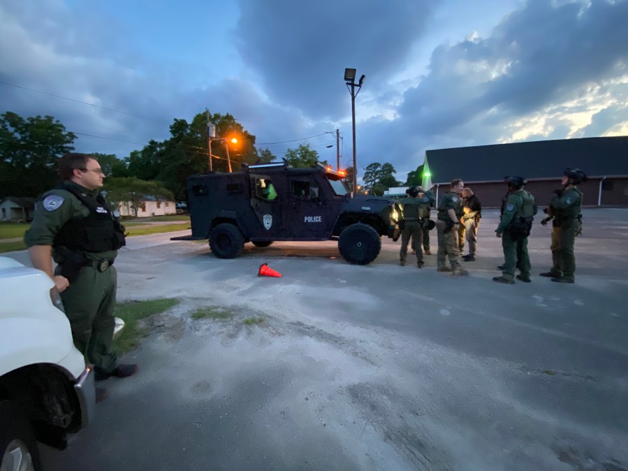 Man in custody after hours-long standoff with Lufkin authorities [Video]