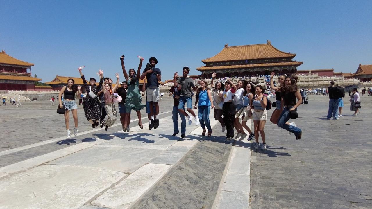 China-U.S. youth exchanges strengthened through Beijing tour [Video]