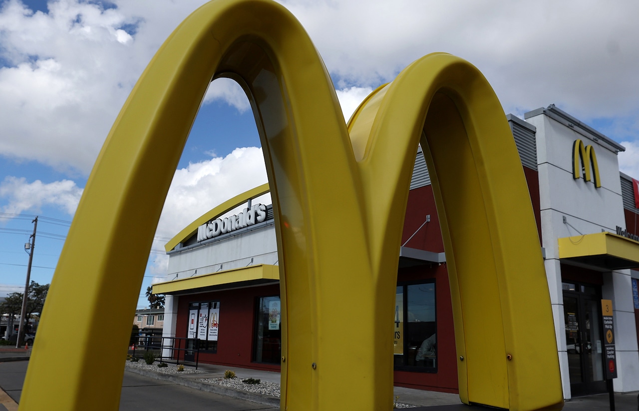 McDonalds, Wendys, Burger King locked in price war but will the discounts last? [Video]