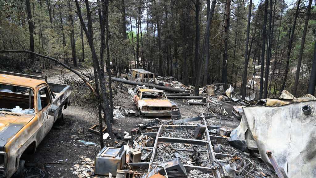 Rain helps 1,000 firefighters slow big New Mexico blazes as Biden approves disaster relief [Video]