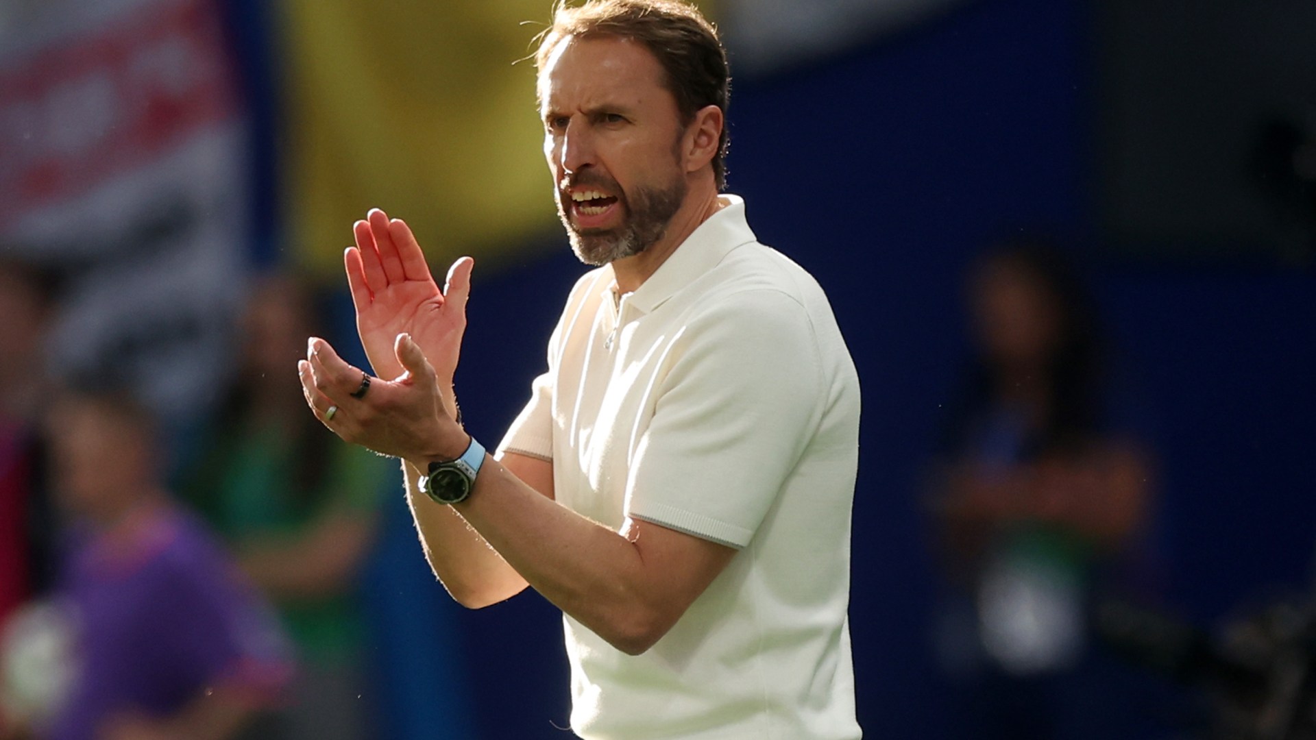 Gareth Southgate brutally trolled with picture of ‘how he’d run Domino’s’ after England’s dire draw with Denmark [Video]