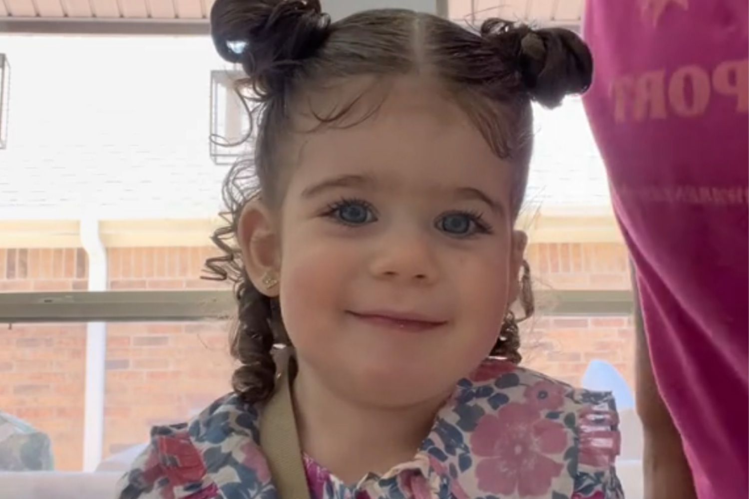 Nanny Films Adorable Little Girl’s Daily Lunches in Viral Series: Meet Poppy! (Exclusive) [Video]