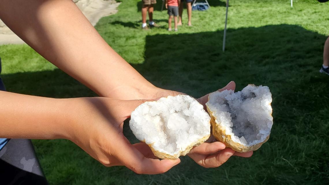 Geode cracking event at Idaho Museum of Mining and Geology Sunday [Video]