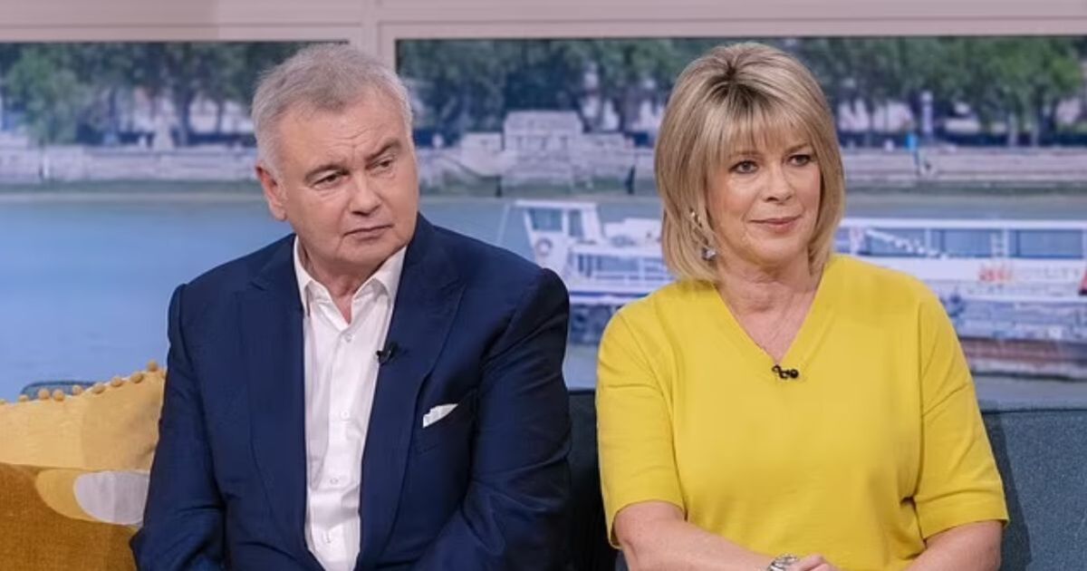 Headline * Ruth Langsford and Eamonn Holmes issued stern warning over divorce | Celebrity News | Showbiz & TV [Video]