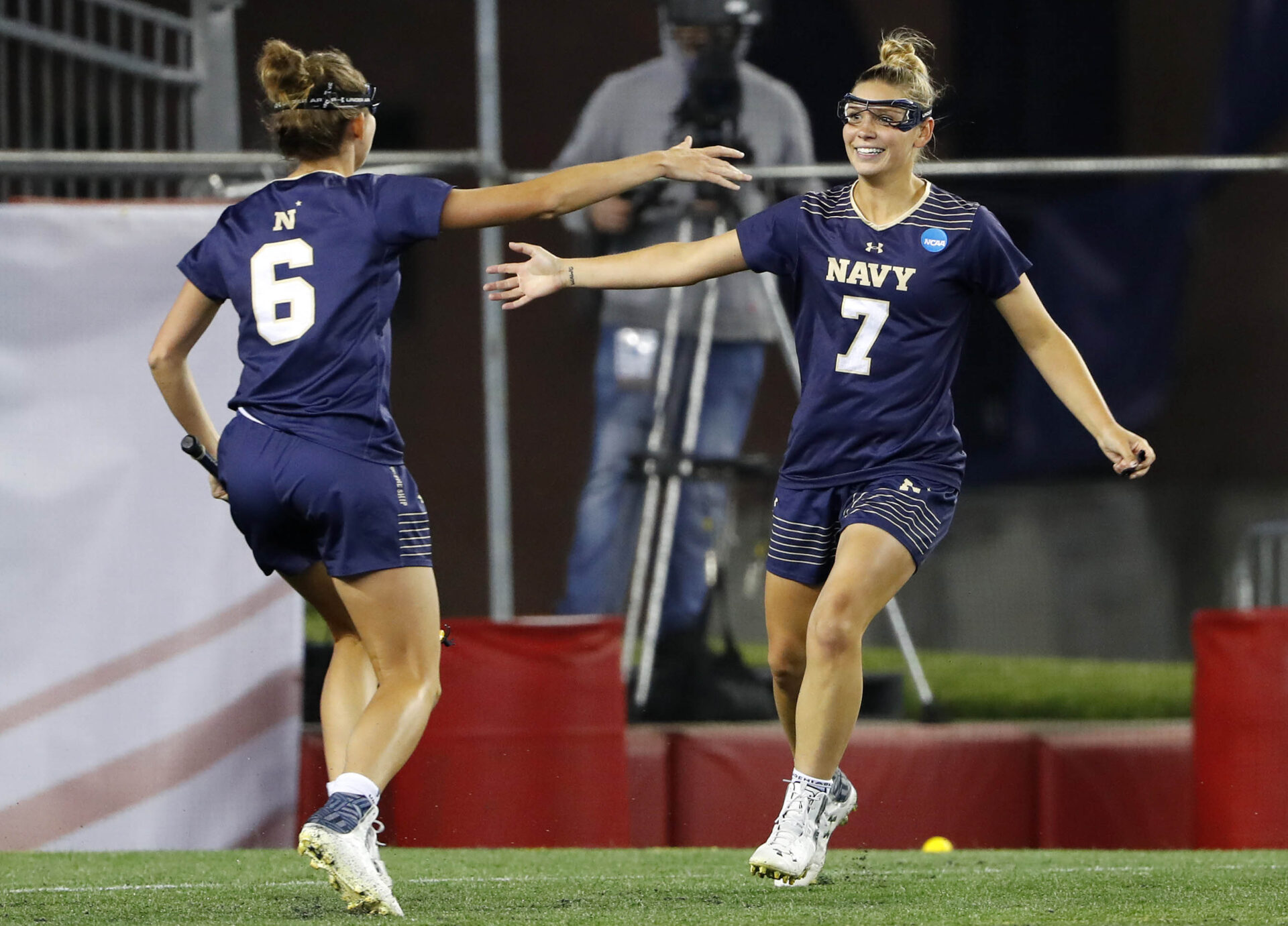 Naval Academy Women’s Lacrosse Team Sets The Internet On Fire [VIDEOS]