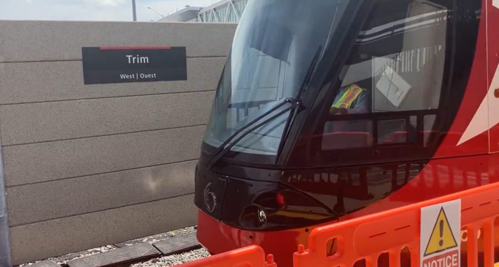 Ottawa LRT: O-Train travels to Trim Station for first time as part of LRT Stage 2 construction [Video]