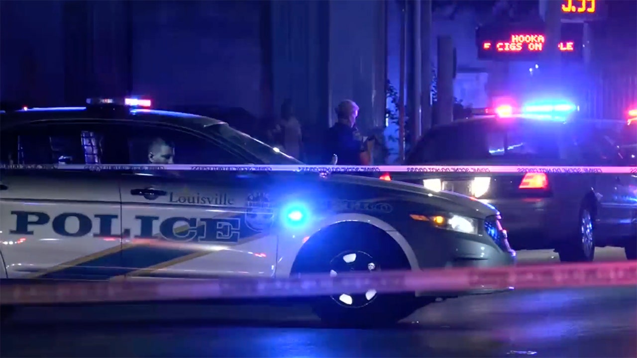 Kentucky nightclub shooting leaves 1 dead, 7 hospitalized [Video]