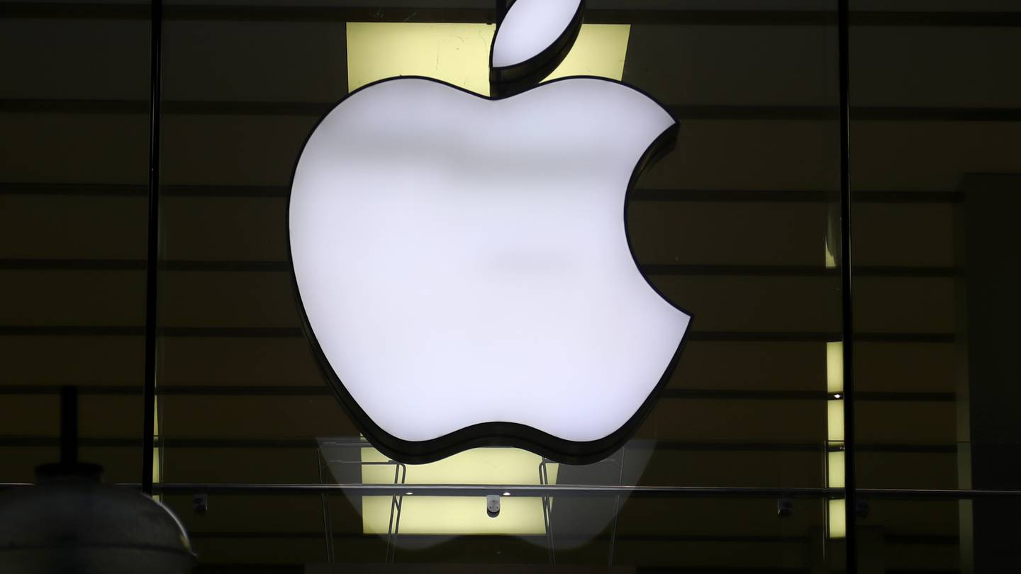 EU targets Apple’s App Store for first time using new digital competition rules  WPXI [Video]