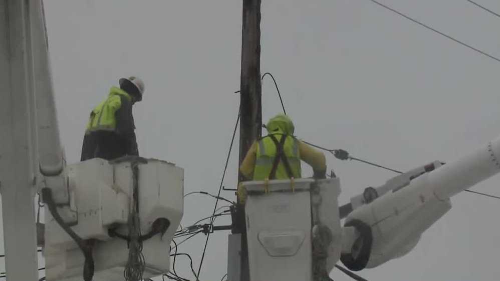 Power outages hit southeastern Wisconsin after overnight storms [Video]