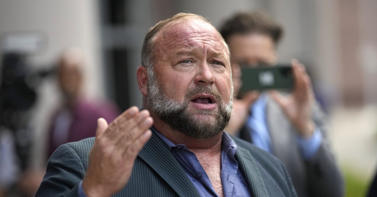 Bankruptcy court trustee plans to shut down Alex Jones Infowars, liquidate assets [Video]