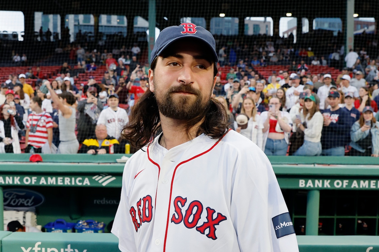 Noah Kahan fans can livestream singers Fenway Park concerts July 18-19 [Video]