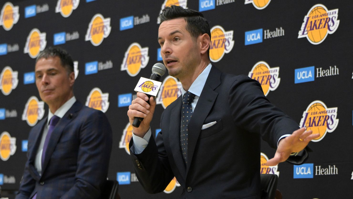 JJ Redick recognized his lack of experience during his Lakers’ introduction [Video]