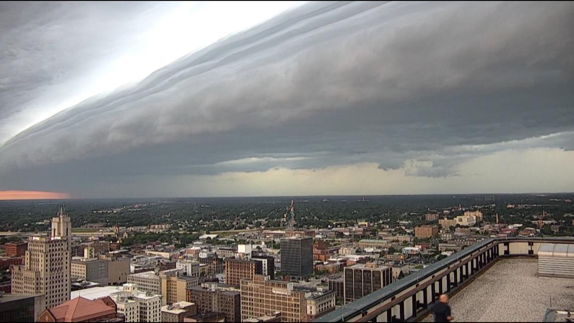 Shelf cloud: Photos, video show severe weather in Toledo area
