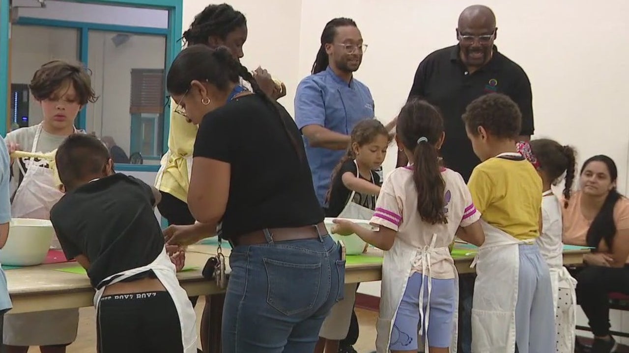 Cooking class teaches kids lifelong skills [Video]