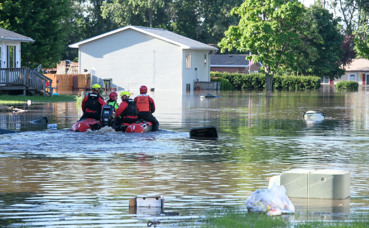 Sioux City police tell residents to stay out of floodwaters [Video]