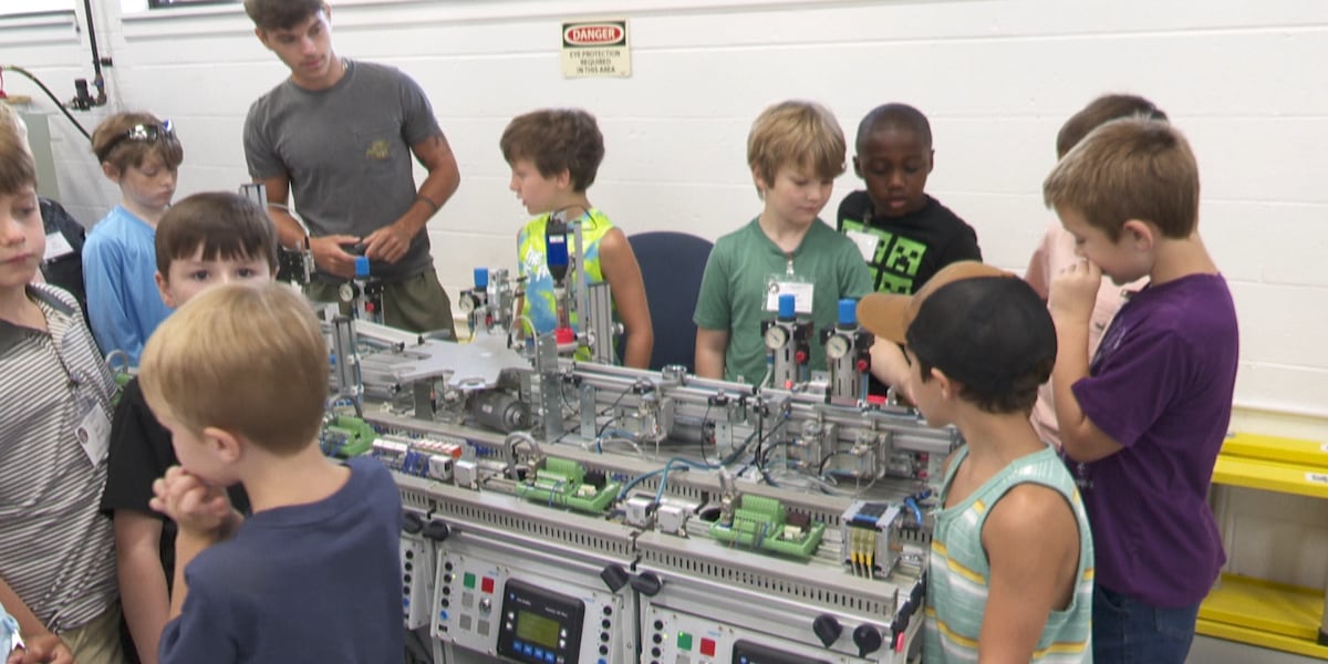 Wallace Community College hosts STEM Camp for young students [Video]