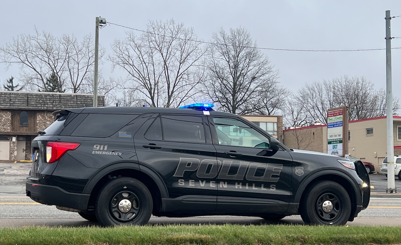 Ex-employee tries to get last laugh by keeping laptop and company property: Seven Hills Police Blotter [Video]