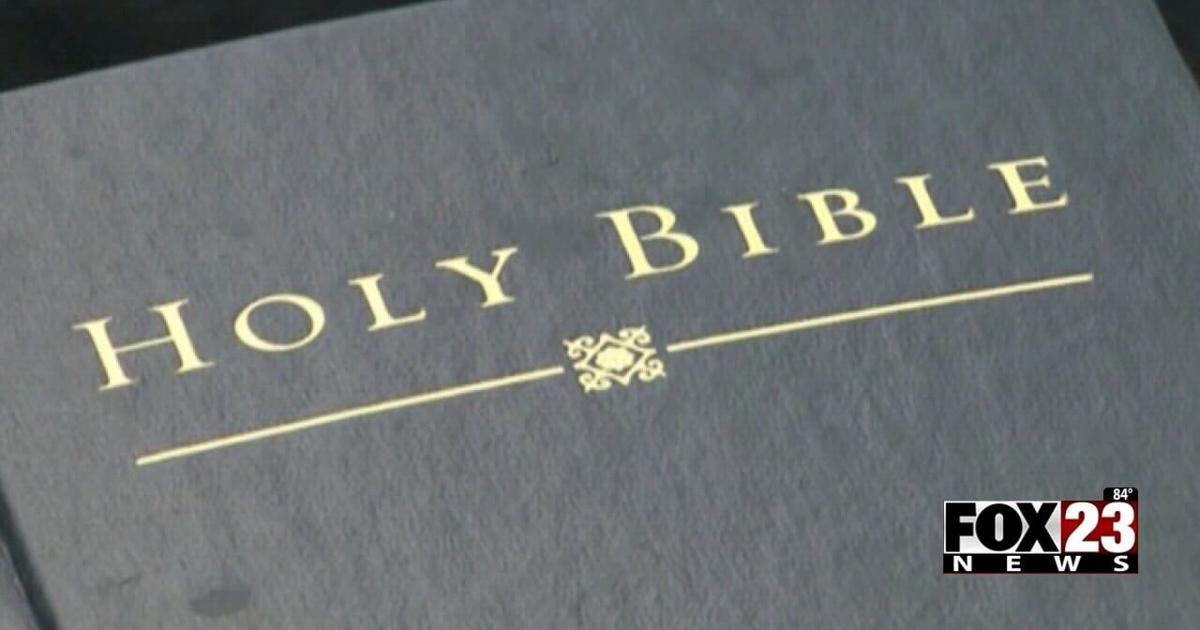 State Supt. Ryan Walters says OK schools are now required to teach Bible in classrooms | News [Video]