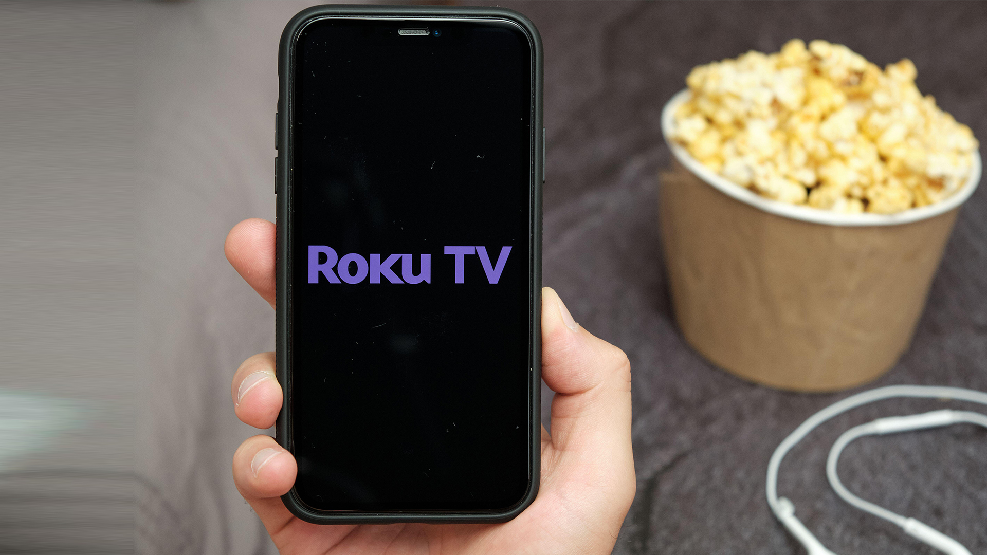 Roku fans admit I am astounded over instant way to upgrade TV with long list of perks they 100% would recommend [Video]