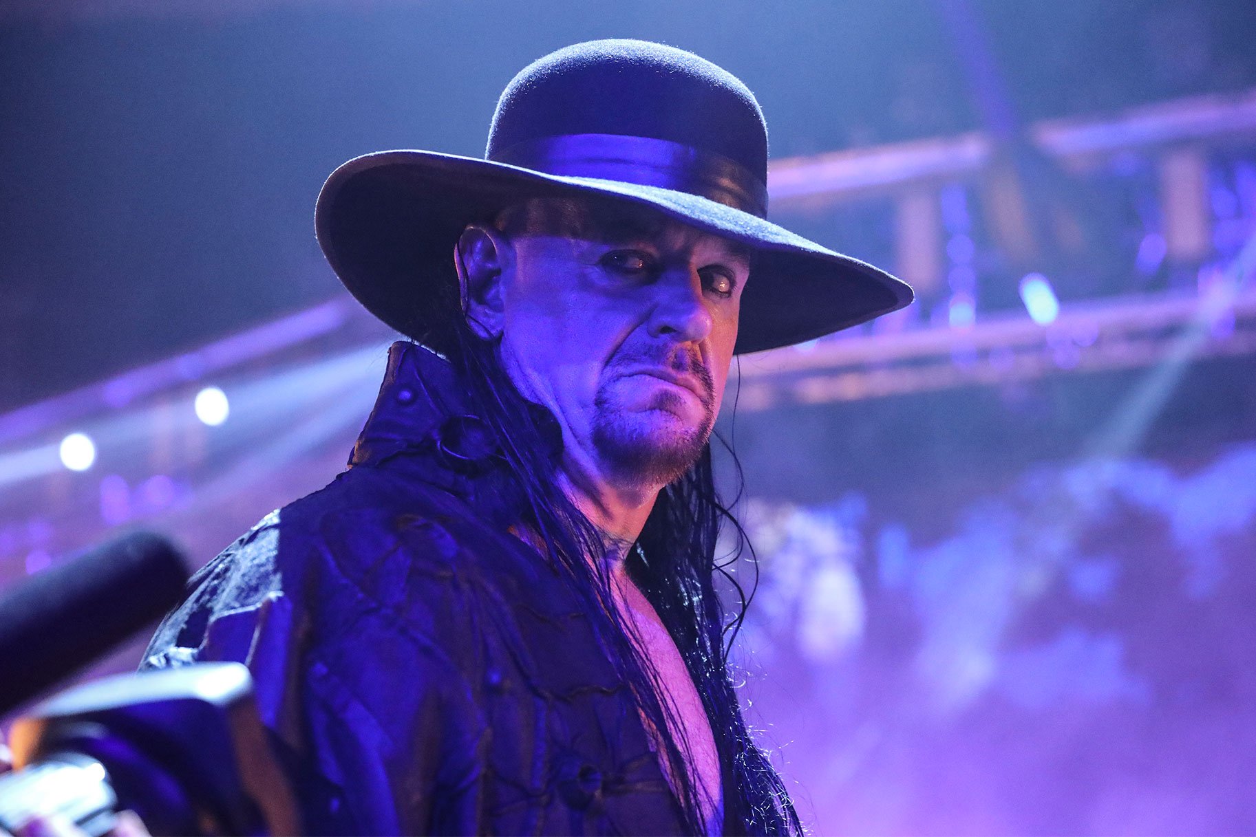 The Undertaker Visits WWE Warehouse, Sheamus’ Best Bangers, MITB Store Details, More [Video]