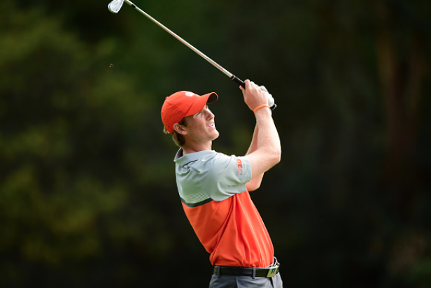 Charlie Danielson, a senior at Illinois, among first-round leaders at Northern Trust Open | Golf News and Tour Information [Video]