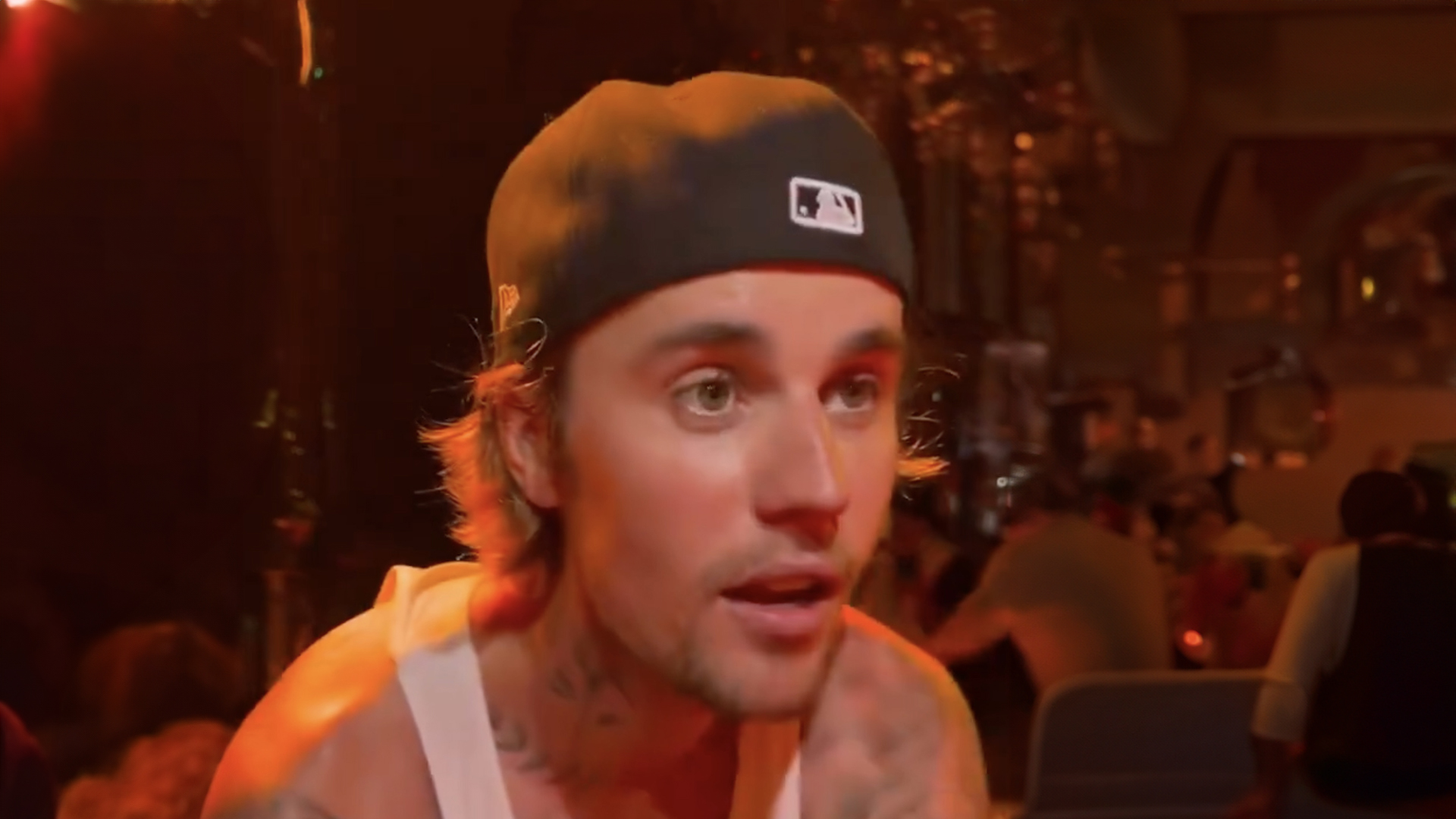 Justin Bieber performs intimate show as fans say he looks happiest hes ever been as he expects first baby with Hailey [Video]