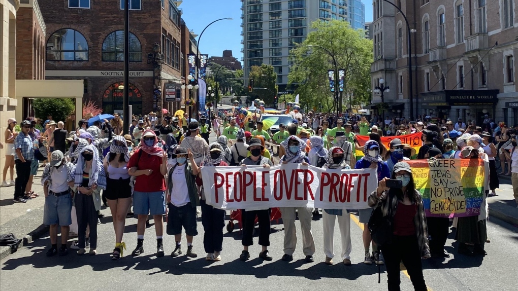 Victoria Pride Parade re-routed around pro-Palestinian protest [Video]