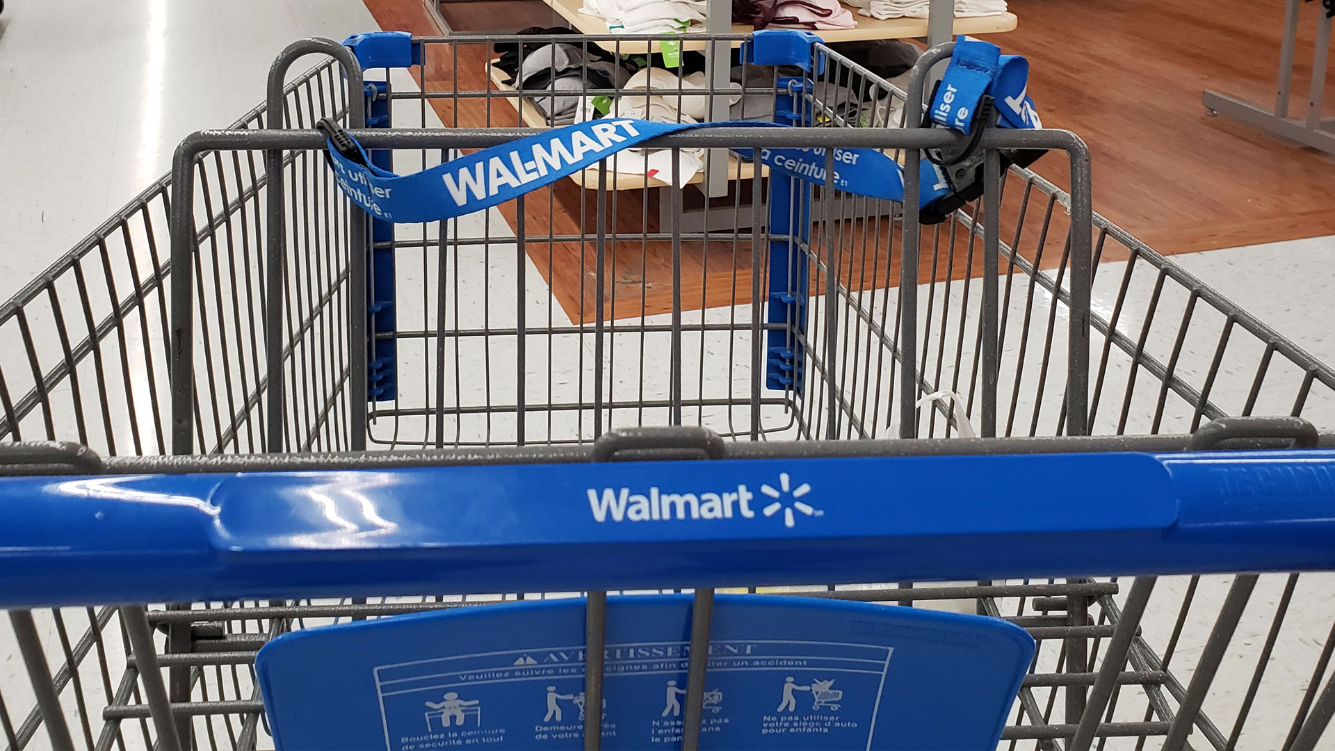 I left full cart at Walmart over checkout policy – ‘that’s their job’ but I’m seeing employees just ‘watch people shop’ [Video]