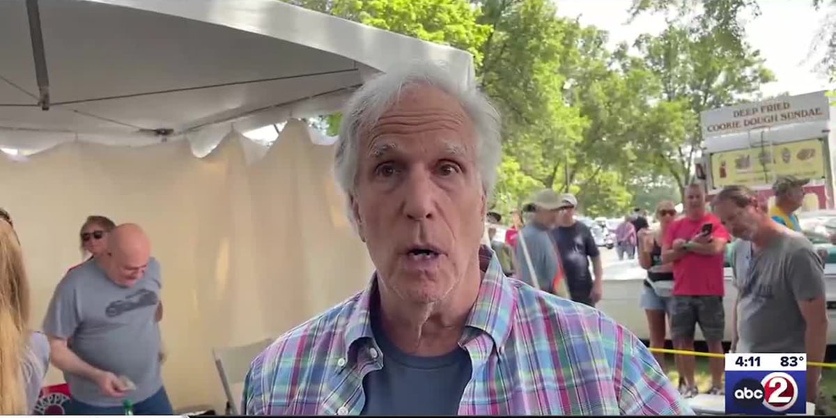 Happy Days cast members attend first day of 52nd Iola Car Show [Video]