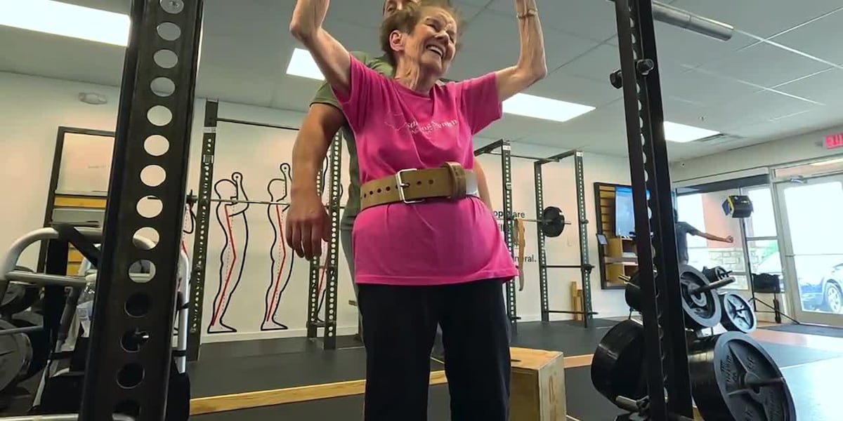 97-year-old woman lifting nearly 100 pounds as she inspires others to hit the gym [Video]