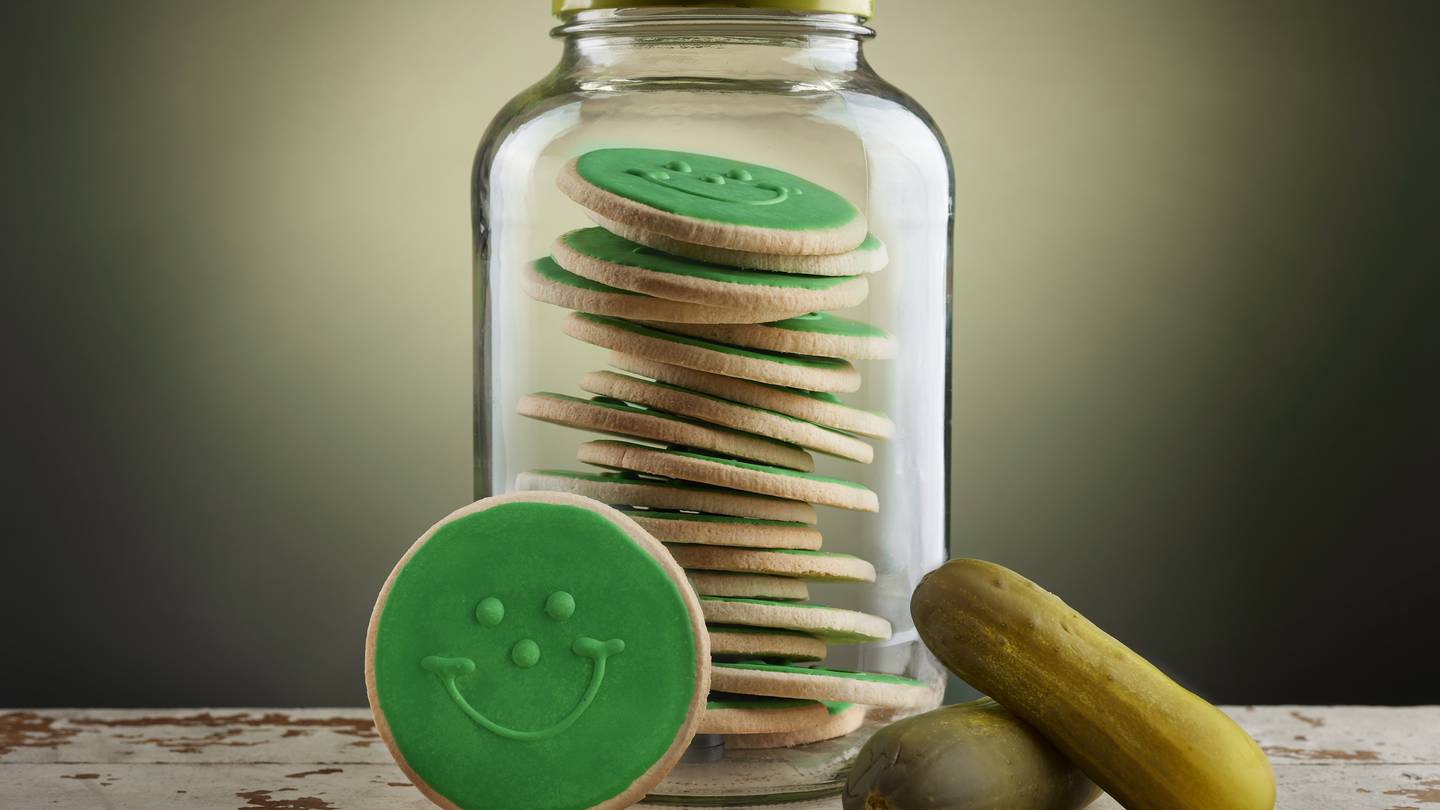 Eatn Park unveils pickle-flavored Smiley Cookies  WPXI [Video]