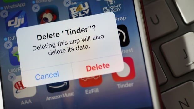 Frustrated with dating apps? These experts have tips for a better swiping experience [Video]