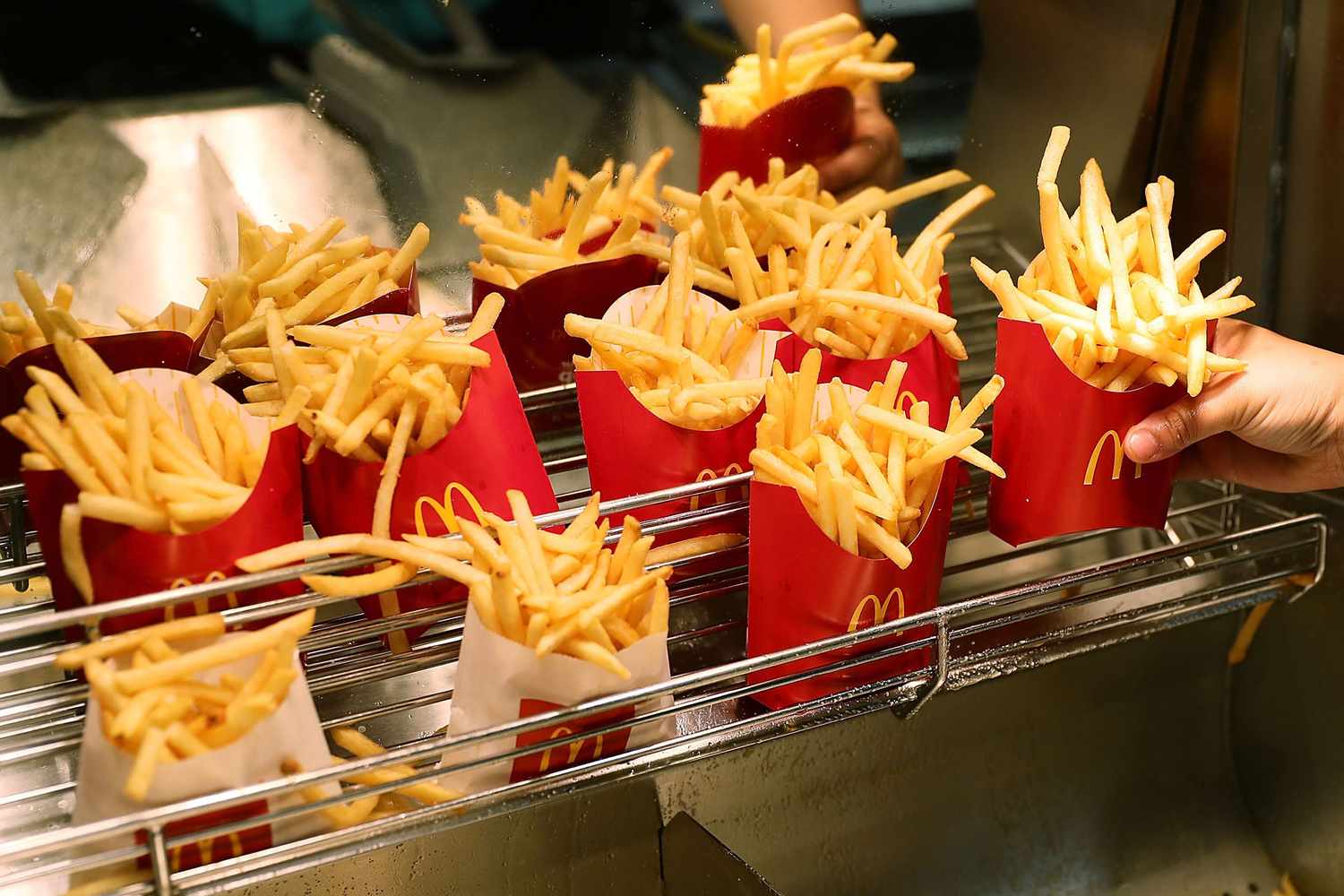 McDonald’s Offers Free Fries for National French Fry Day via Mobile App [Video]